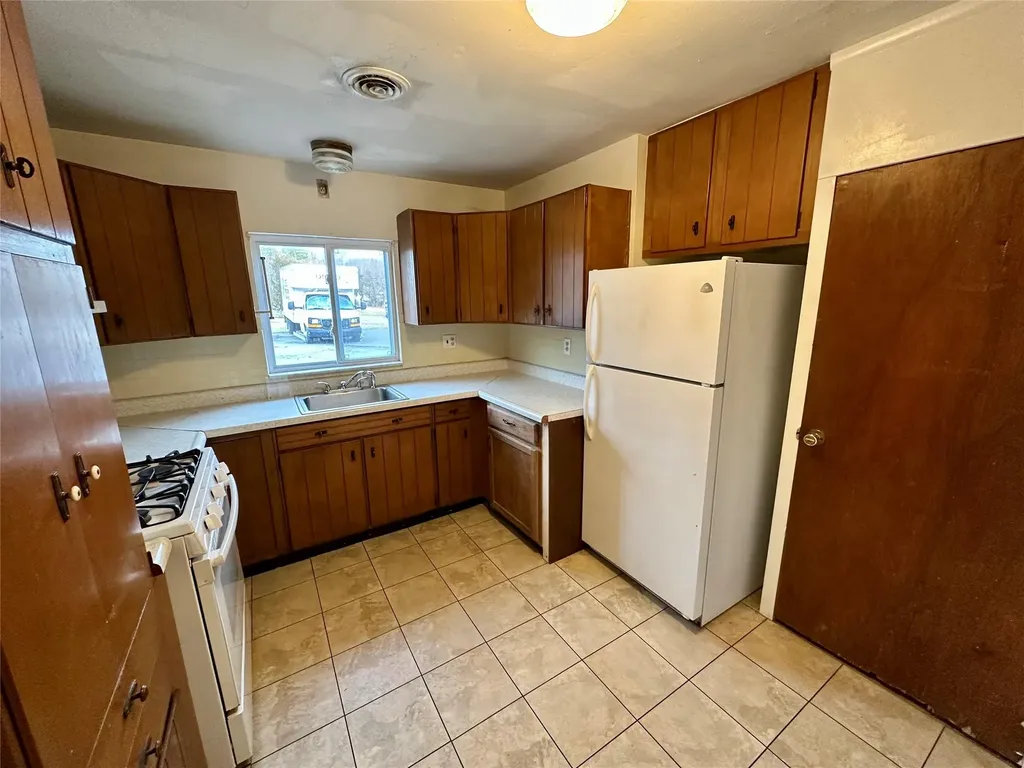2458 Route 302 Middletown NY 10941
