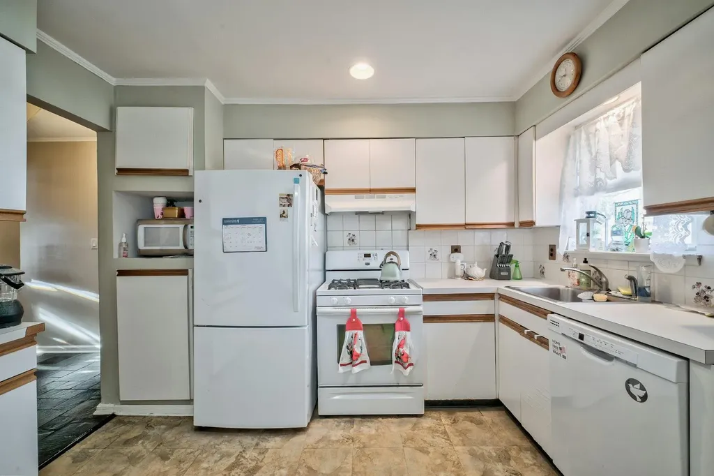 3623 Bernard Drive Wantagh NY 11793