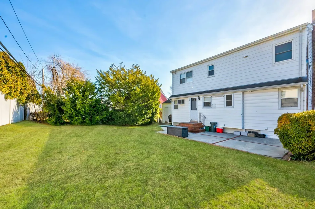 3623 Bernard Drive Wantagh NY 11793
