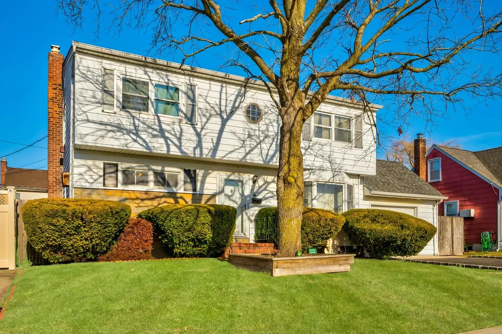 3623 Bernard Drive Wantagh NY 11793