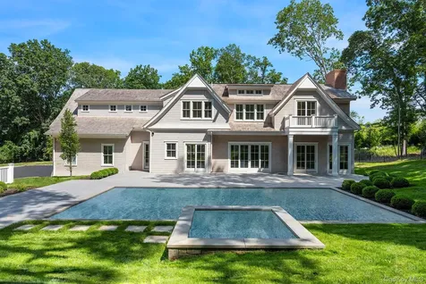 2524 Noyack Road Sag Harbor NY 11963