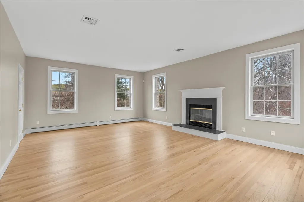 160 Simpson Road Carmel NY 10512