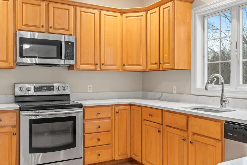 160 Simpson Road Carmel NY 10512