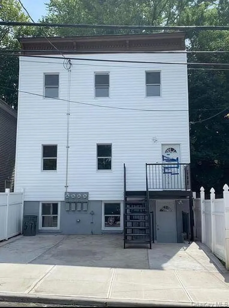 88 Taft Avenue Staten Island NY 10301