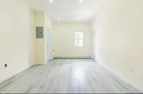 88 Taft Avenue Staten Island NY 10301