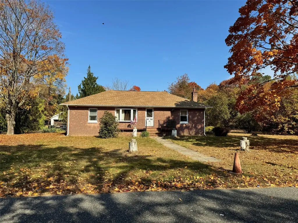 41 Walbridge Avenue Bay Shore NY 11706