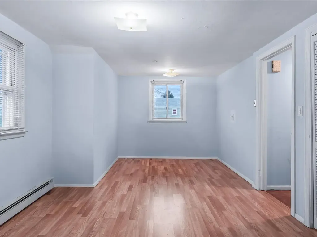 234 47th Street Lindenhurst NY 11757