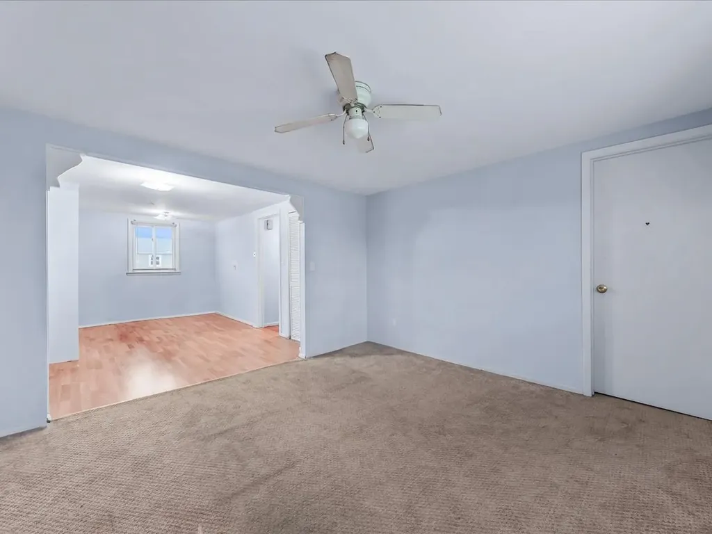 234 47th Street Lindenhurst NY 11757