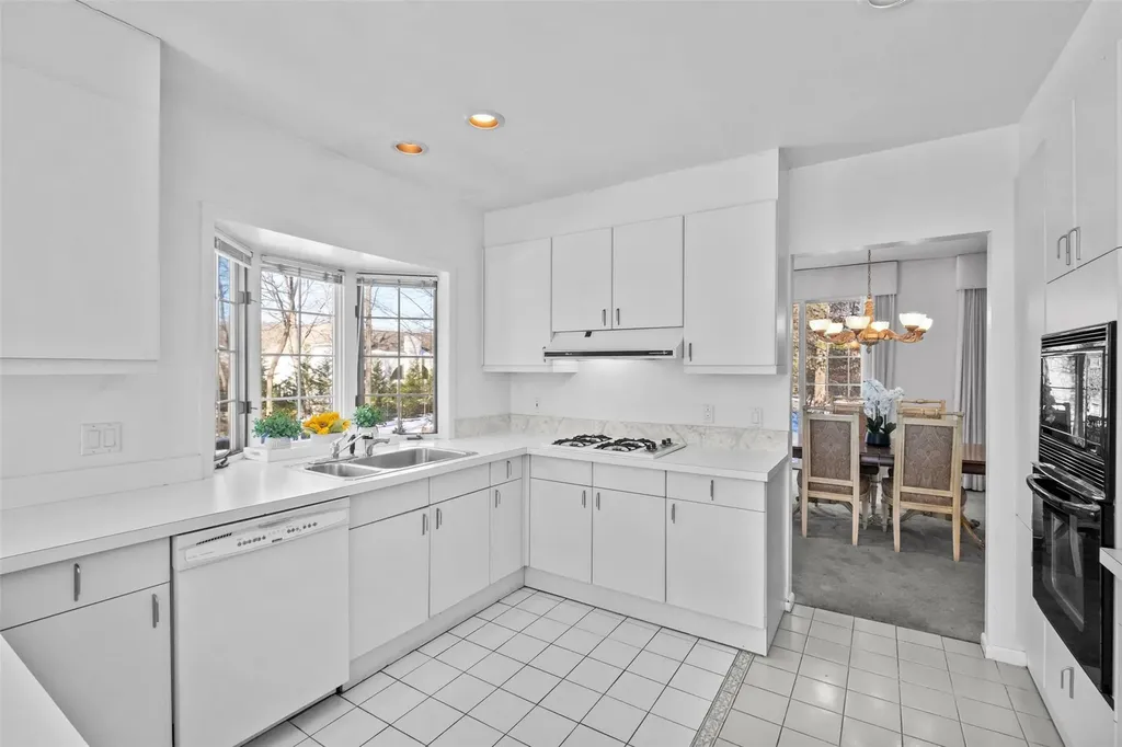 11 Westfield Lane White Plains NY 10605