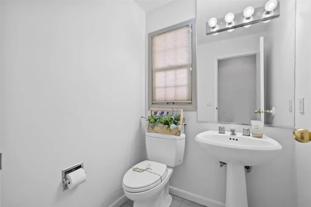 11 Westfield Lane White Plains NY 10605