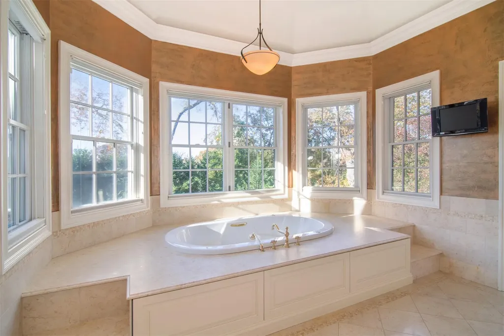 201 Dellwood Road Bronxville NY 10708
