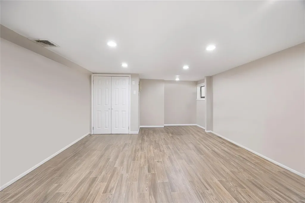 2932 Joyce Lane Merrick NY 11566