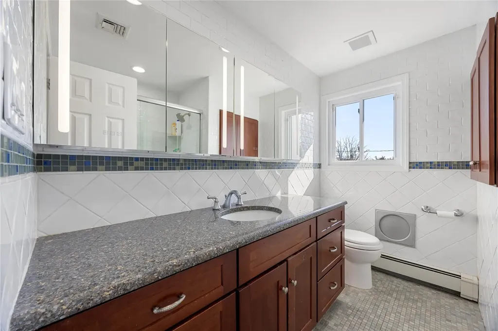 2932 Joyce Lane Merrick NY 11566