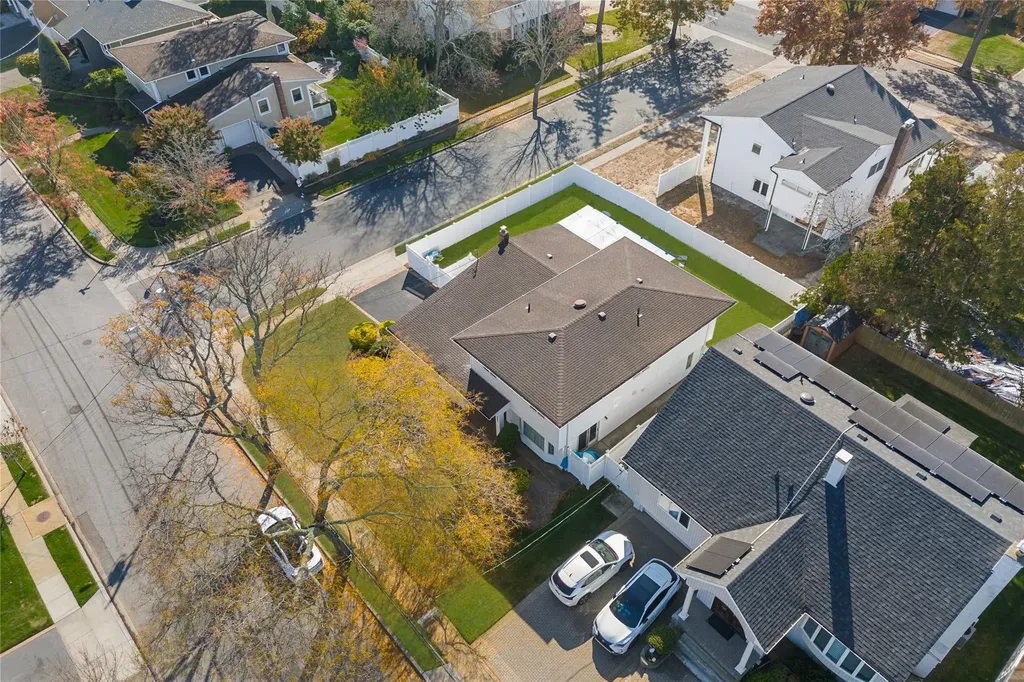 2932 Joyce Lane Merrick NY 11566