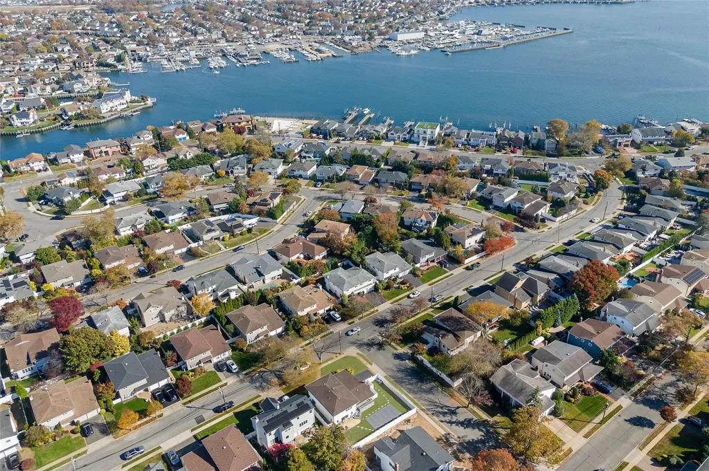 2932 Joyce Lane Merrick NY 11566