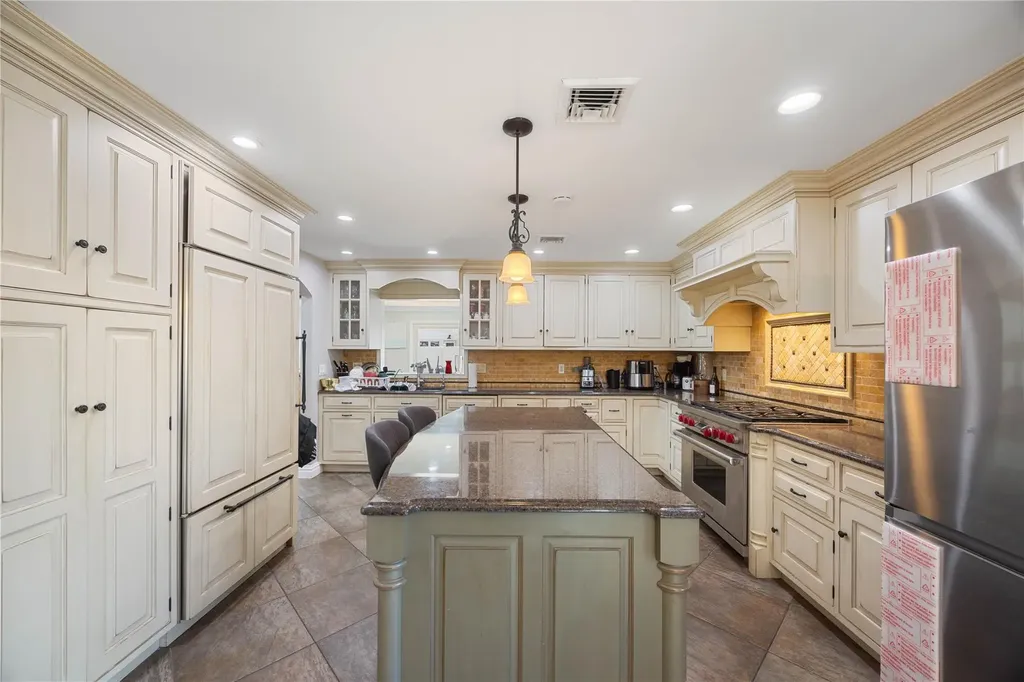 2932 Joyce Lane Merrick NY 11566