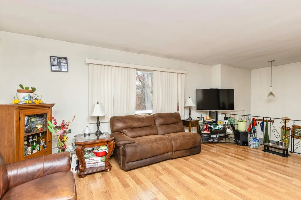 54 Prospect Avenue Smithtown NY 11787
