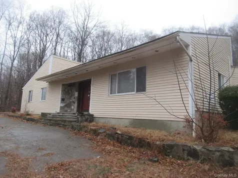 9 Jim Lane Putnam Valley NY 10579