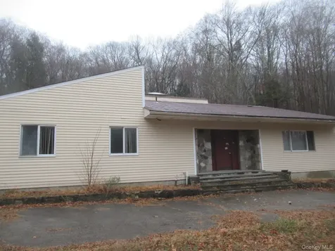 9 Jim Lane Putnam Valley NY 10579
