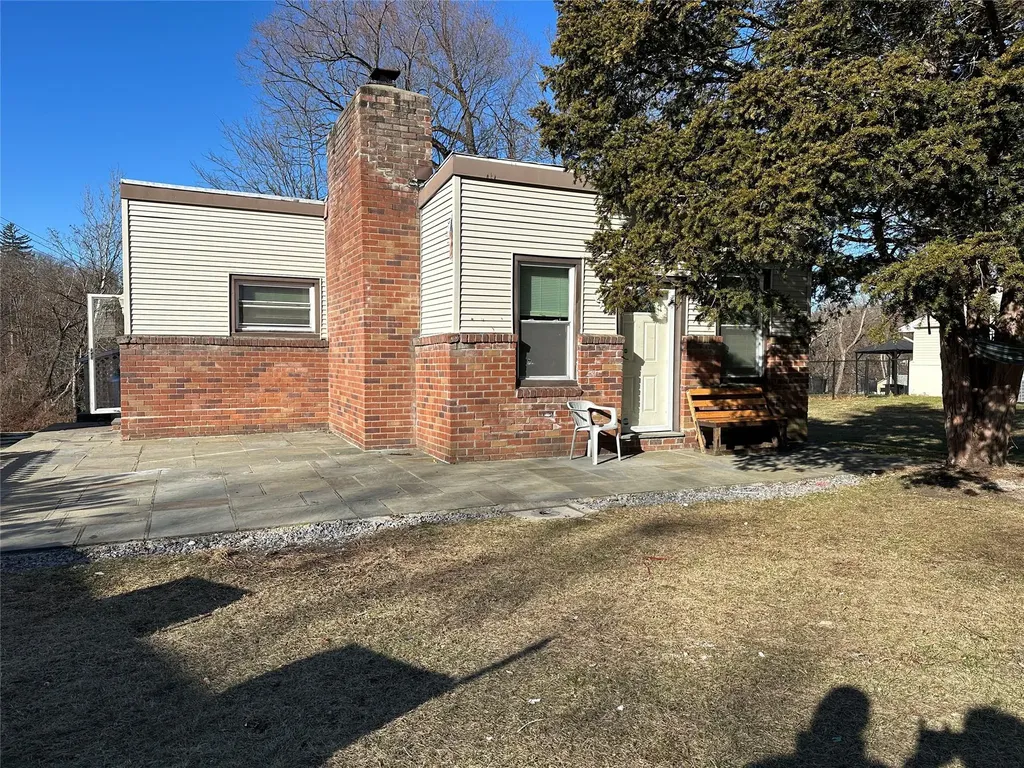 43 Albany Post Road Newburgh NY 12550