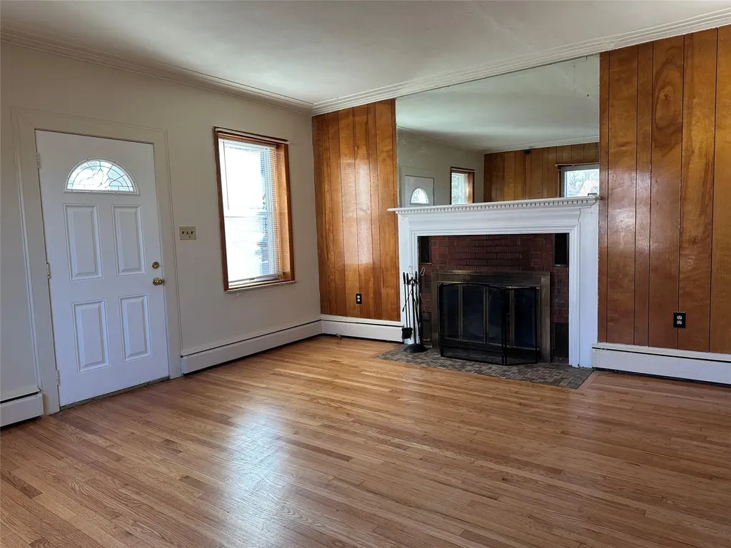 43 Albany Post Road Newburgh NY 12550