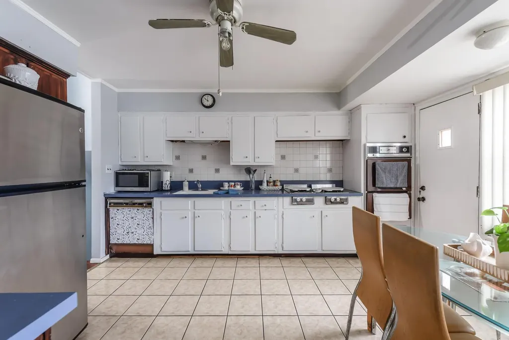 20 Berkley Lane Syosset NY 11791