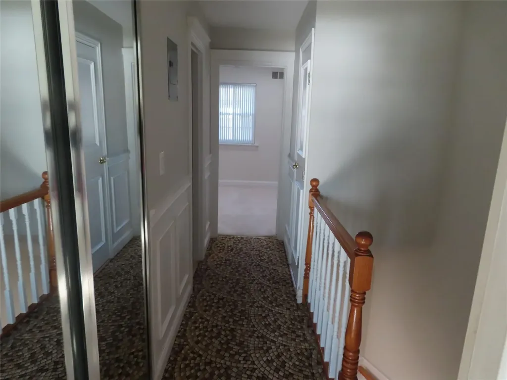 458 Mariners Way Copiague NY 11726