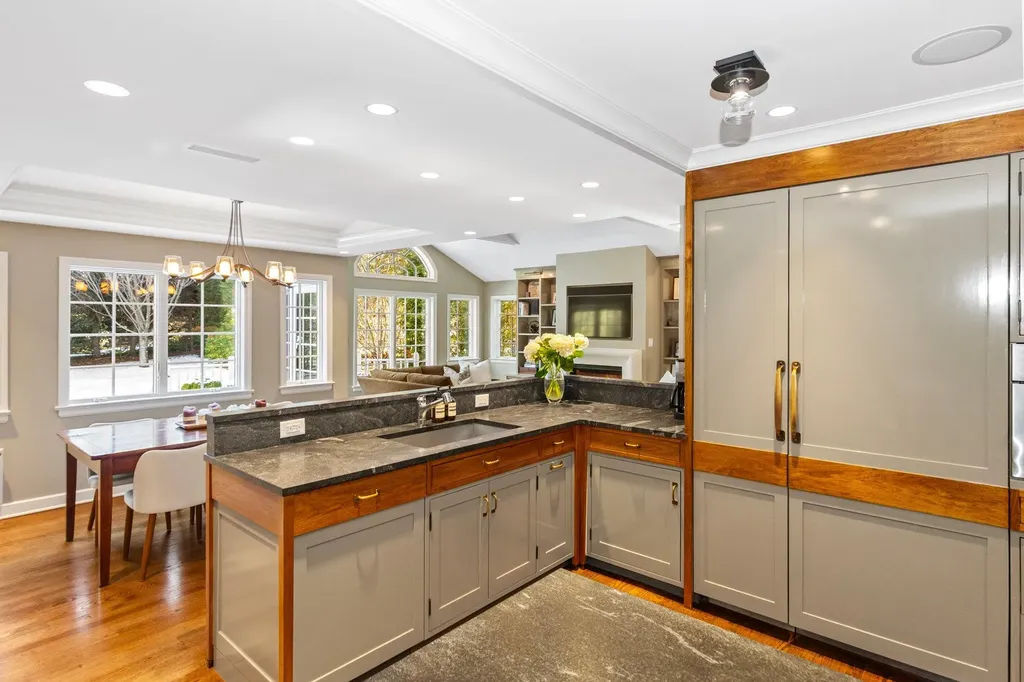 616 Sylvan Avenue Mamaroneck NY 10543