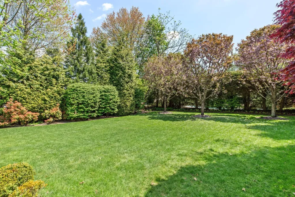 616 Sylvan Avenue Mamaroneck NY 10543