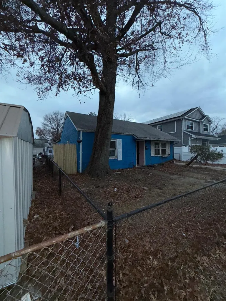 23 Commander Avenue Hempstead NY 11550
