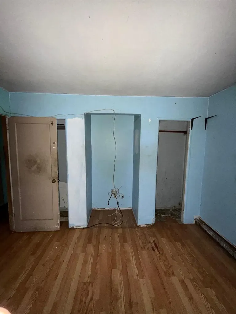 23 Commander Avenue Hempstead NY 11550