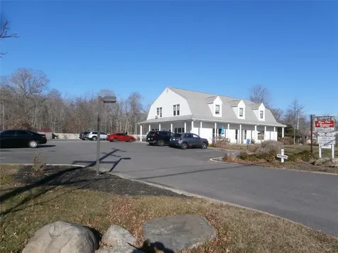 74365 Main Road Greenport NY 11944