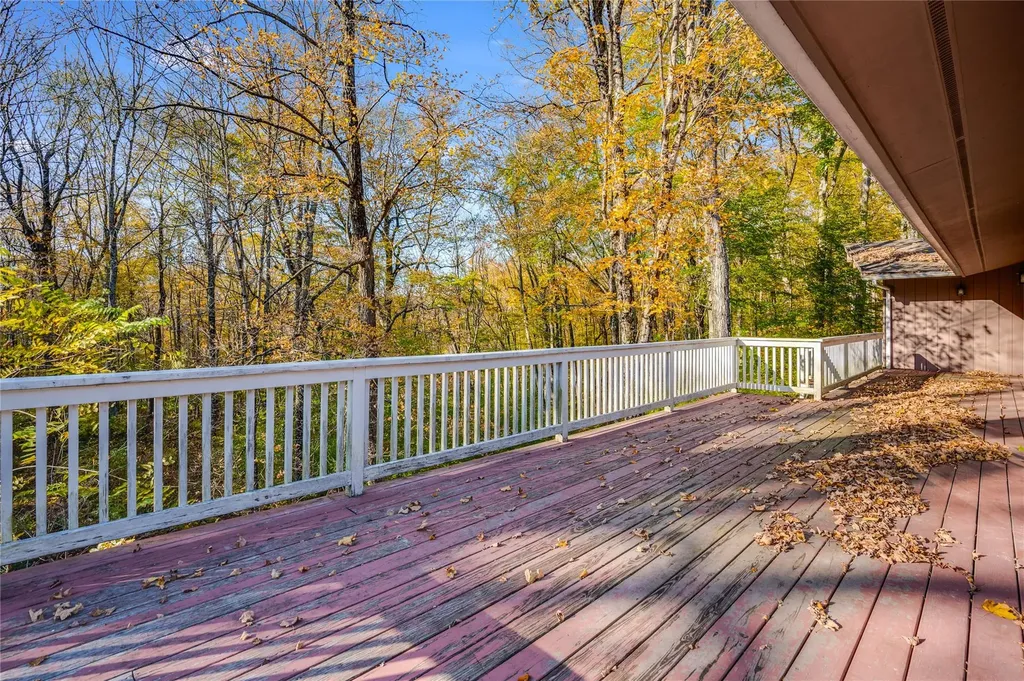 5282 Route 82 Salt Point NY 12578