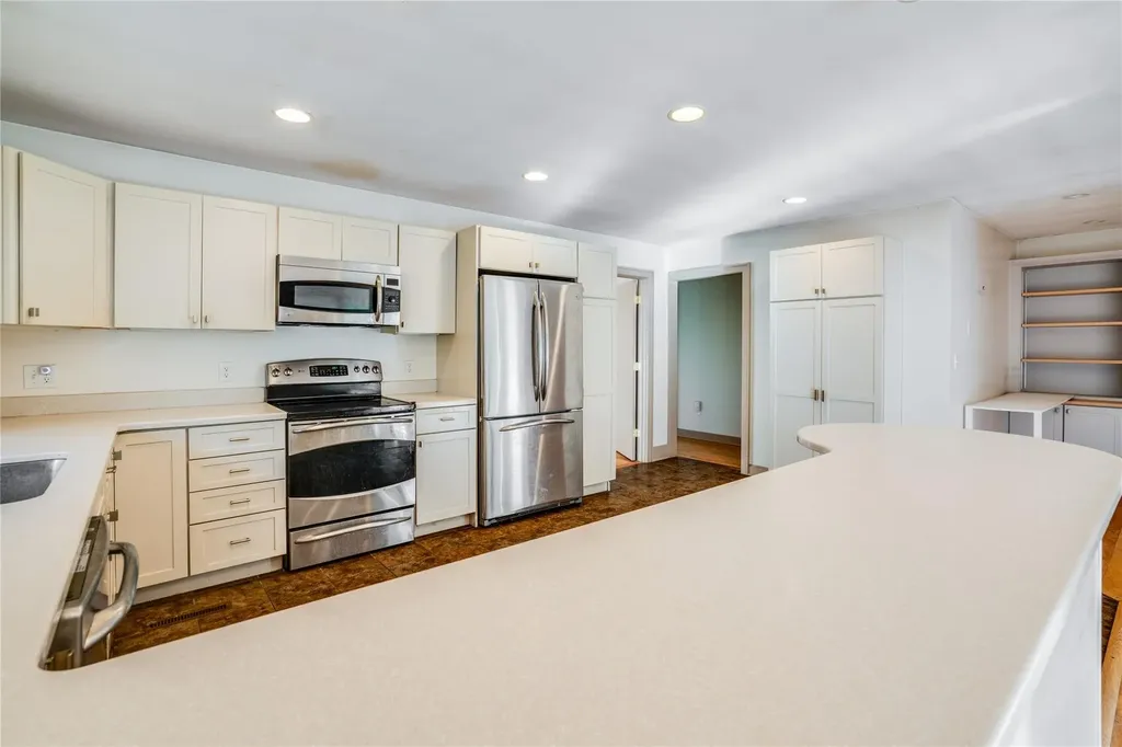 5282 Route 82 Salt Point NY 12578
