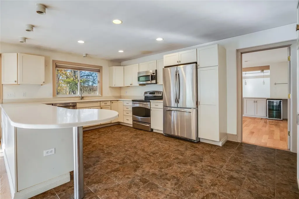 5282 Route 82 Salt Point NY 12578