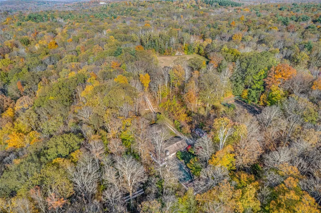 5282 Route 82 Salt Point NY 12578