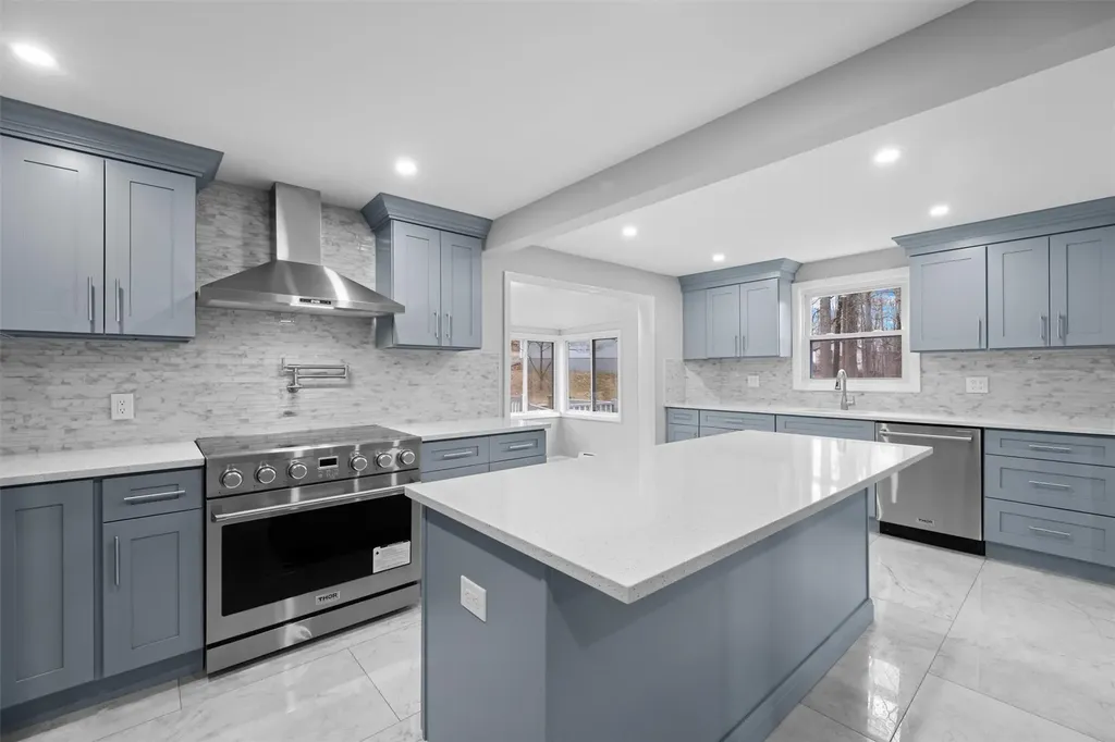 23 Myrtle Drive Mahopac NY 10541