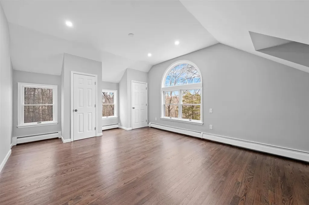 23 Myrtle Drive Mahopac NY 10541
