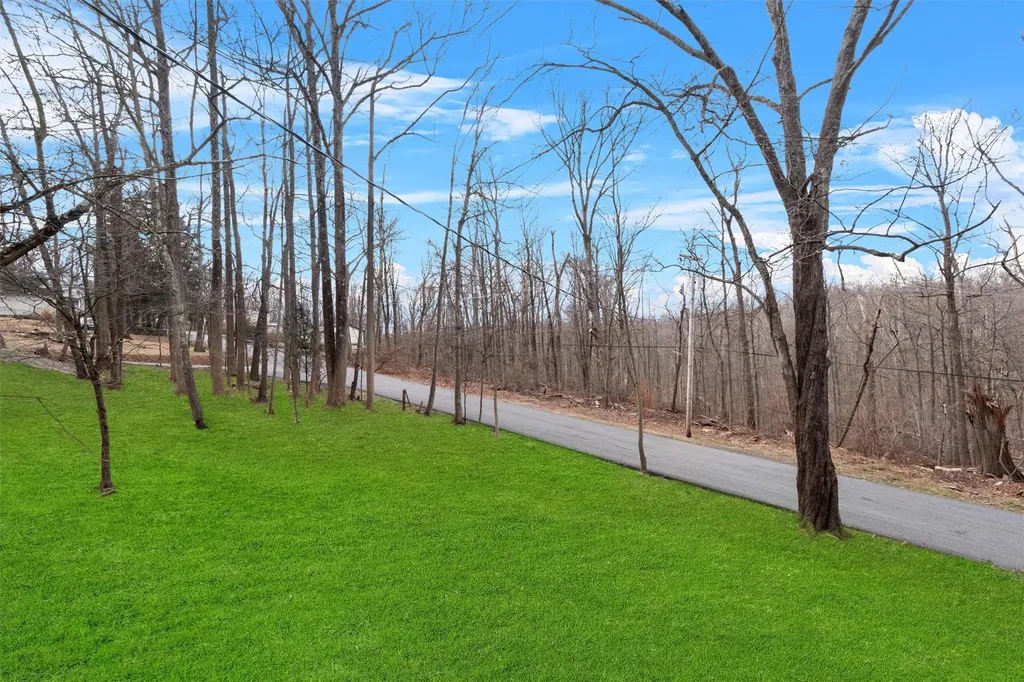 23 Myrtle Drive Mahopac NY 10541