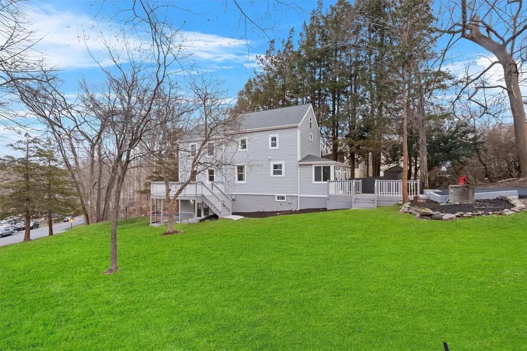 23 Myrtle Drive Mahopac NY 10541