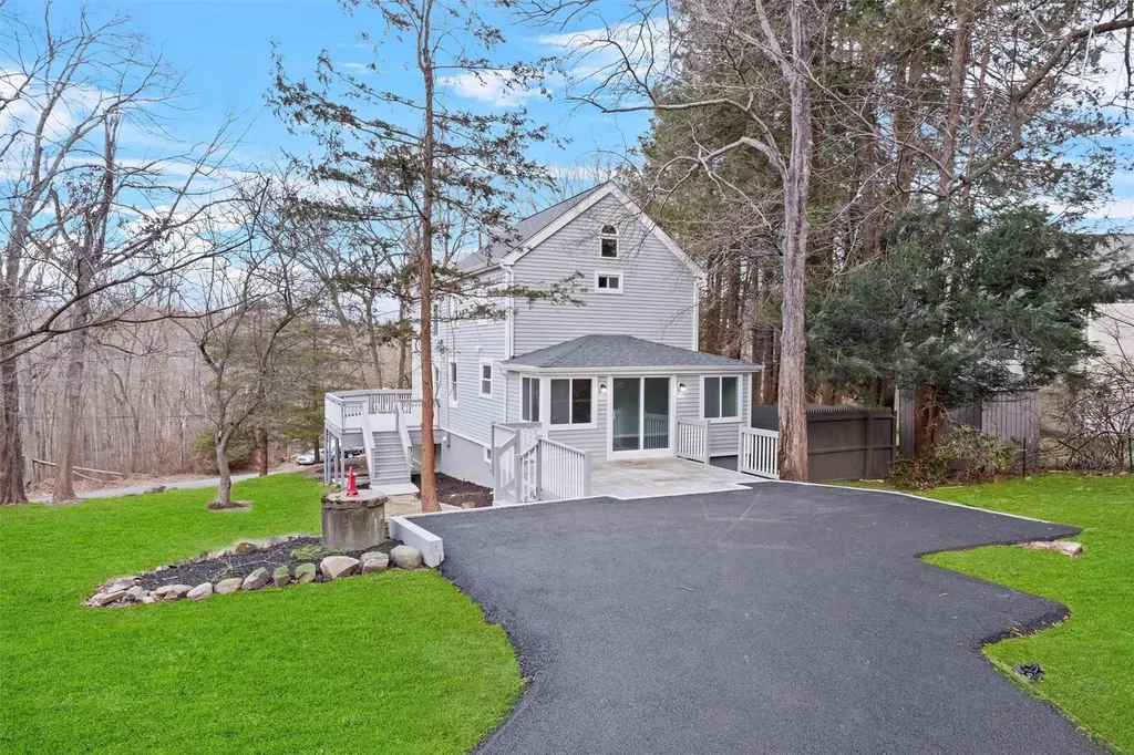23 Myrtle Drive Mahopac NY 10541