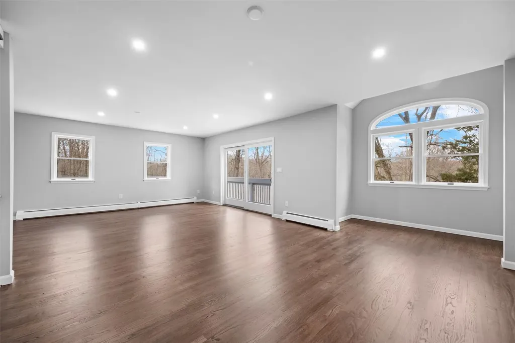 23 Myrtle Drive Mahopac NY 10541