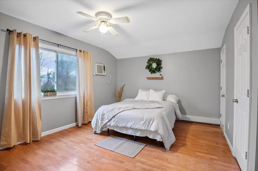 44 Palm Street Central Islip NY 11722