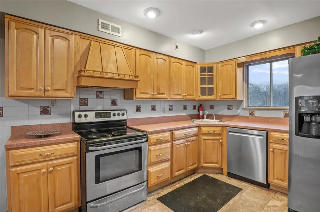 44 Palm Street Central Islip NY 11722