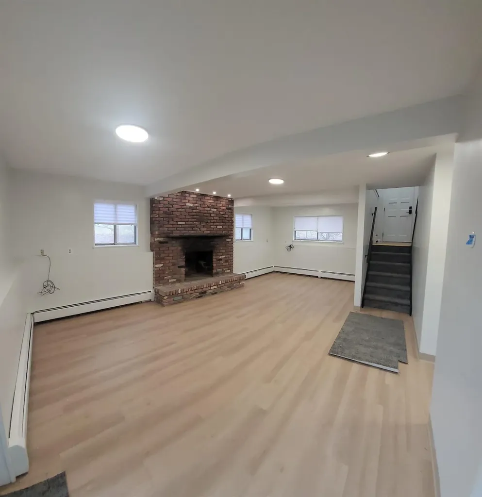 52 Surrey Road Chester NY 10918