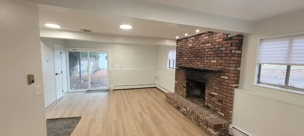 52 Surrey Road Chester NY 10918