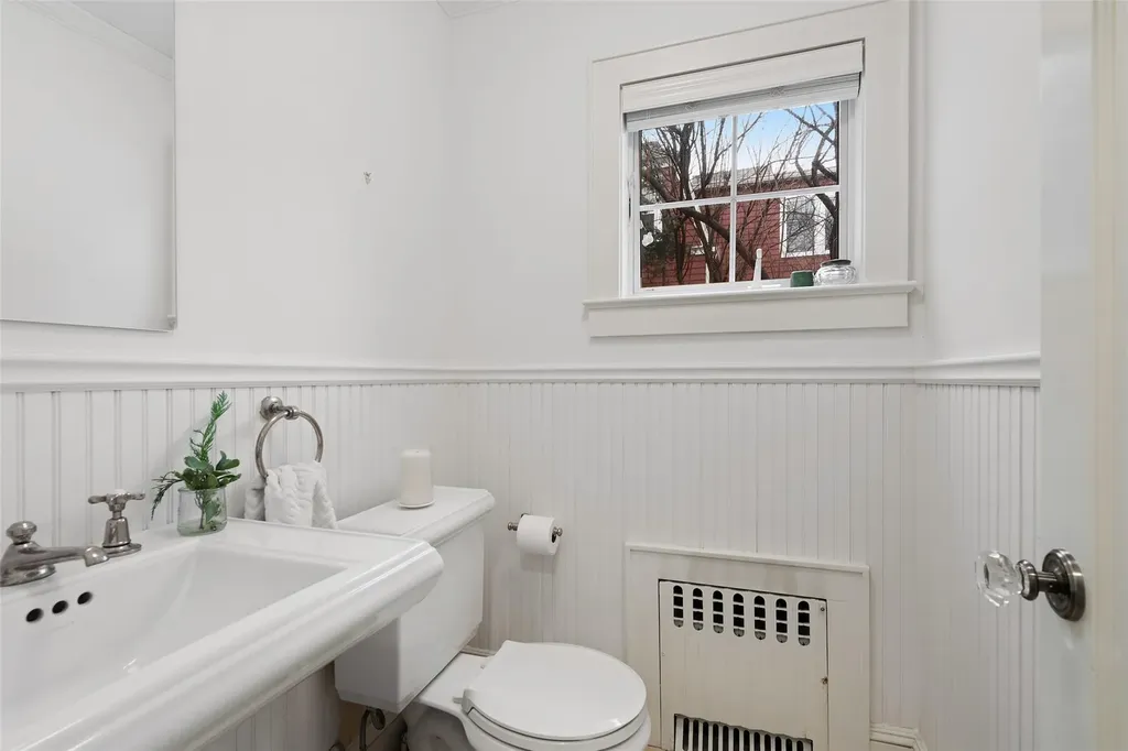39 Hillcrest Avenue Larchmont NY 10538