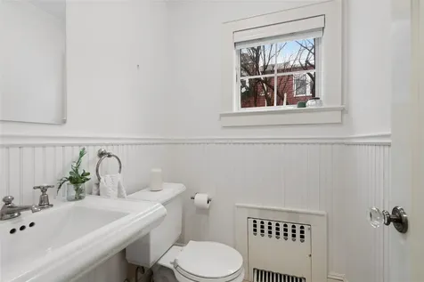 39 Hillcrest Avenue Larchmont NY 10538