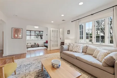 39 Hillcrest Avenue Larchmont NY 10538