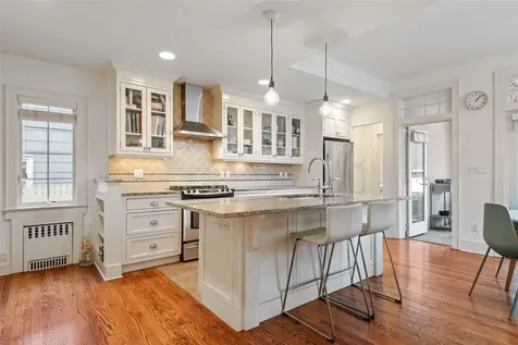 39 Hillcrest Avenue Larchmont NY 10538